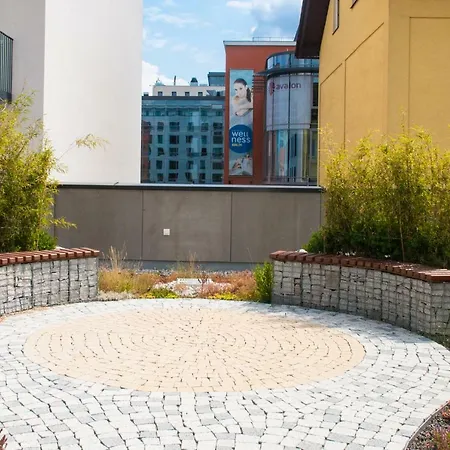 Sunny, Fully Furnished Type With Terrace Apartmán