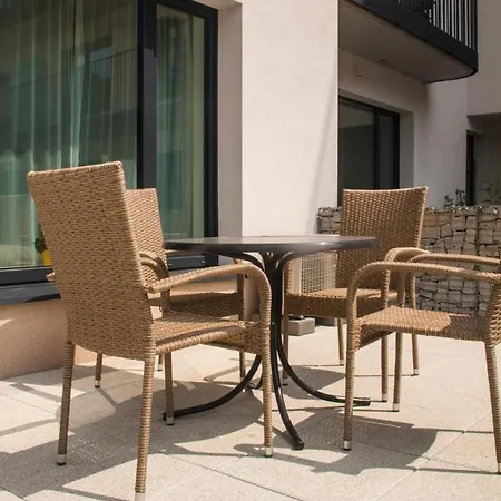 아파트 Sunny, Fully Furnished Type With Terrace 플젠